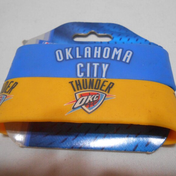 2 NEW NBA SILICONE BRACELETS OKLAHOMA CITY THUNDER OKC UNISEX ADULT 🏀 - Picture 5 of 9